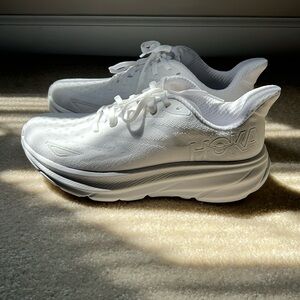 Hoka Clifton 9
